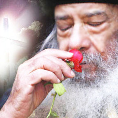 ترنيمه اشتقنا ليك لذكرى  رحيل البابا شنوده بموسيـــقى  للمرنم كيرلس ثروت