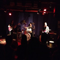 신중현 - 봄비, 레나타수이사이드 Renata Suicide