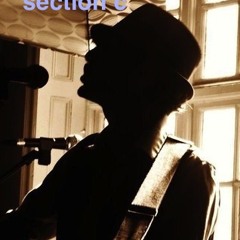 Molly's Bones featuring Chris Law