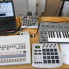 Live with TR-909 & SH-101 @ +4 Bar, Berlin (snippet) Live with TR-909 & SH-101 @ +4 Bar, Berlin (snippet)