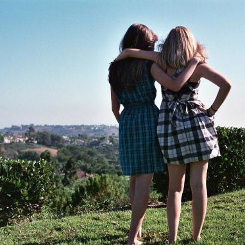 Поделился подругой с друзьями