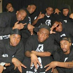 Loving U Is Wrong Sample at 7street