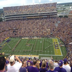 LSU vs UW at LSU Stadium