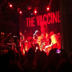 Vaccines.  All in white at Bowery Ballroom
