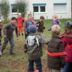 DAS ARBEITERLIED (EINE RETROSPEKTIVE)