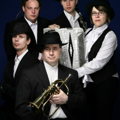 1. Jankele Hot Spilkes