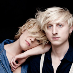 Me And My Drummer - Don't Be So Hot
