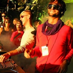 Richie Hawtin vs. Ricardo Villalobos live @ piknic electronik, part1