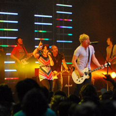 PlanetShakers - I Stand In Awe