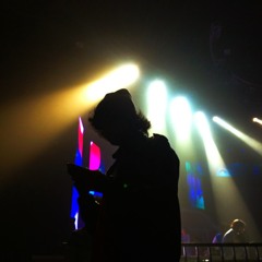 Tabibqiu Ft Beboy 'tak Pernah Bisa' at Home