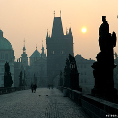 OPRF A CAPPELLA CHOIR 1992 (Prague Courtyard)- Aint Got Time To Die - Hall Johnson (1888 - 1970)