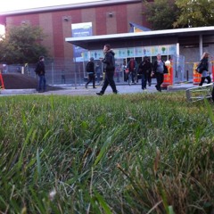 Alice au Métro Laurier #intersection