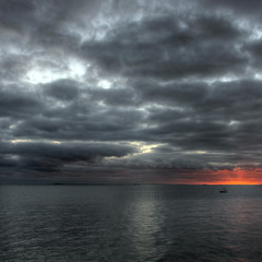 Ellie Goulding - Hanging On (remix by droneDubstep) *free download*