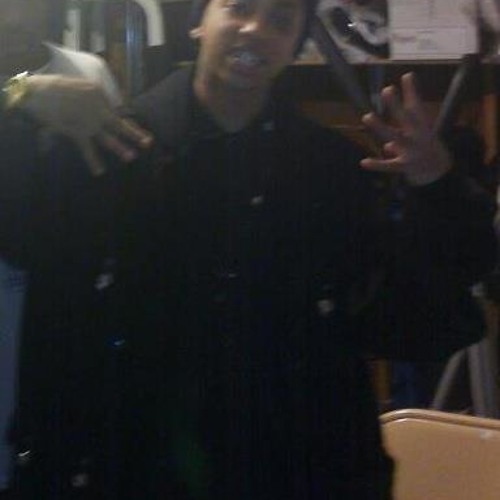 LILRELLO'BADAZZ MOMA TOLD ME