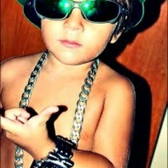 Mc pikeno bonde da oakley (DJ P.R DA ROCINHA)