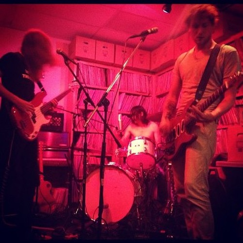 Zig Zags - Live on KXLU 88.9FM (10/1/12)