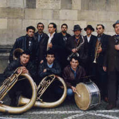 'Ysbeidiau Heulog' - Super Furry Animals Cover