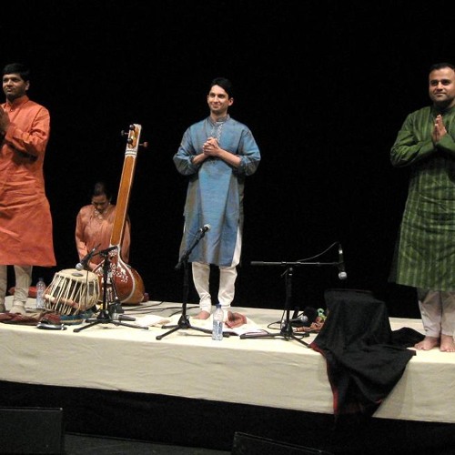 Nirgun Bhajan in Bhairavi - Man Bawra Bhayo