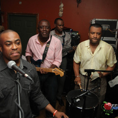 Dola Mizik LIVE MAJENOU