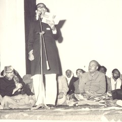 Mustafa Zaidi reciting poetry - Shehnaz 1 - Jo bhi tha chake ghareban ka tamashai tha