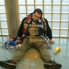 Ebrios bajo la mirada de un unicornio empedernido (Versión Gus)