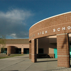 Hight School (2010)
