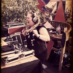 Near to Home mix 2012 by Polyesta Balkan Klezmer Folk