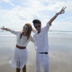 Baby Fly With U- Zay Ye` Feat; Mi San Di