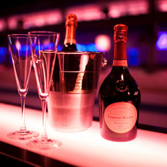 Hessey - Champagne Campaign