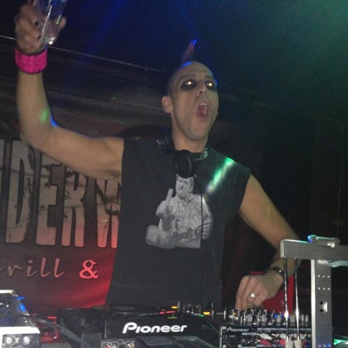 DjMT - SomethingWickedThisWayComes (45MinTrapMix)comment for free dl