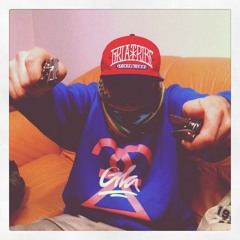 Rus Dawg †|† URBANA Ginger Comb