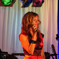 JazTonic_Love me like_cover