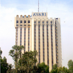 Maulana Tariq Jameel at Avari Towers Karachi