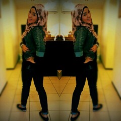 Bilang Hanya Satu By Wiwie Daunah,  Komposer. Manpare, Lirik By Sulu Sarawak.