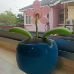 退后-周杰伦 天空灰得像哭过...  at Taman Sutera