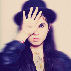 Javiera Mena-Luz De Piedra De Luna