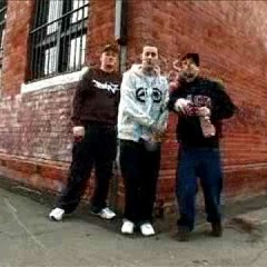 Bias B - Move On The Pavement (feat. Lazy Grey & Bigfoot - aussieozborn remix)