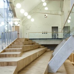 Narva Kolledži fuajee november 2012