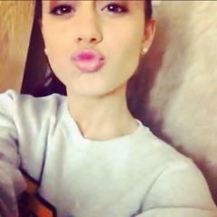 Ariana Grande - Daydreaming