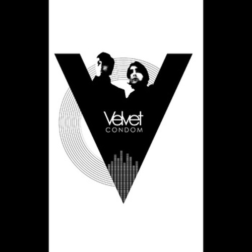 VELVET CONDOM - Kalter Lippenstift (In Death It Ends REMIX)