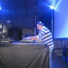 Mix Cumbia Electronica 2012 (Bailan Rochas Y Chetas, Que Mujer Tan Chula, Intentalo) Dj Memo Junior