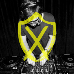 1 - Frames Live Set @ Zanerobe pre-party Agwa Yacht Club 014 [Hour 1]