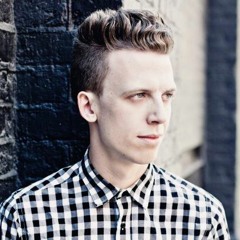 Girl On Fire (Cover)