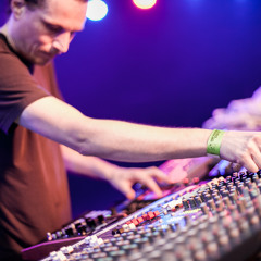 Robert Leiner Live @ De:tuned 'Meeting of Minds' - Petrol Club, Antwerp, Belgium 02.06.2012