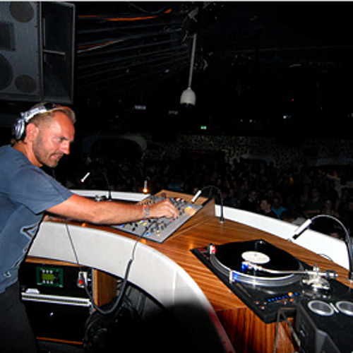 Stadium Jakarta - Walking on air (original mix) ki'style