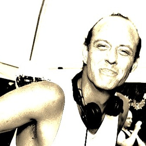 Tobiwan-Dualism 2012 technomix