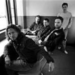 "The Fixer" - Pearl Jam (live)