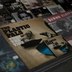 The Plastic Pals - Between The Devil And The Deep Blue Sea