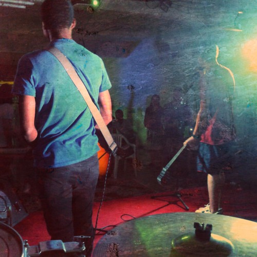 Estou só - Filhos do homem by Vitor Emanuel