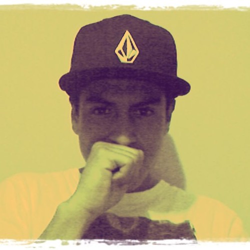 Brinquen Tetas - Yomo ft Los Perchas (Prod. DJ Volcom)